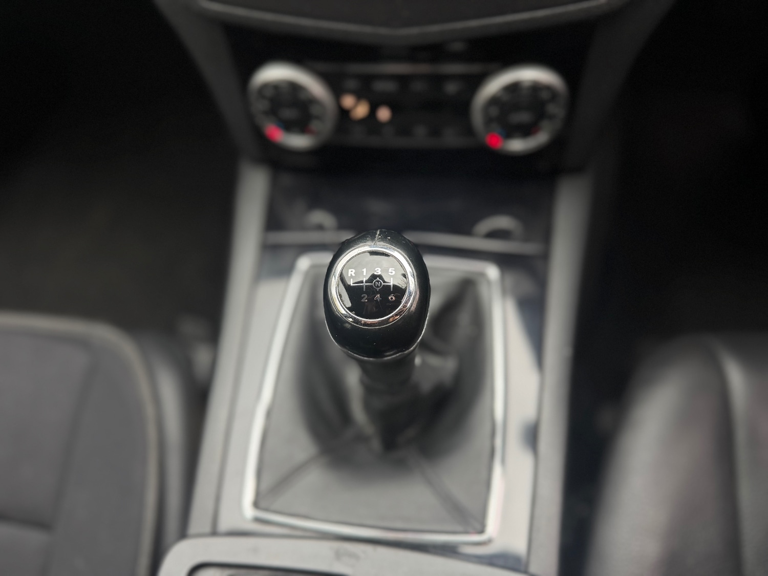 Used Mercedes-Benz C Class 2010 for sale - 76455670: Photo 11