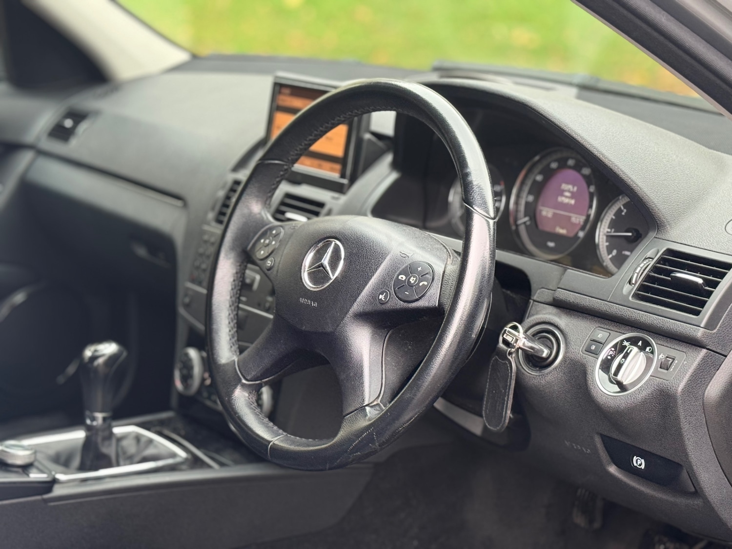 Used Mercedes-Benz C Class 2010 for sale - 76455670: Photo 14