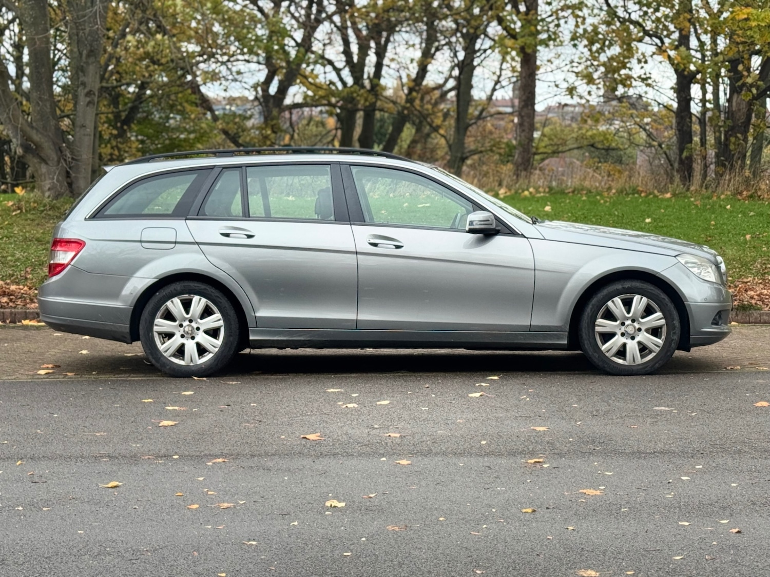 Used Mercedes-Benz C Class 2010 for sale - 76455670: Photo 7