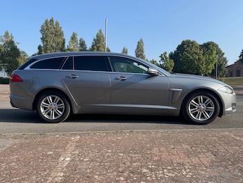Used Jaguar XF 2014 for sale - 75599924: Photo