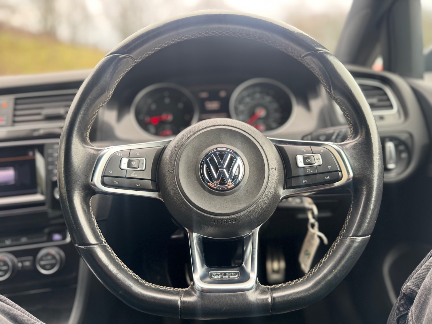 Used Volkswagen Golf 2015 for sale - 77235630: Photo 11