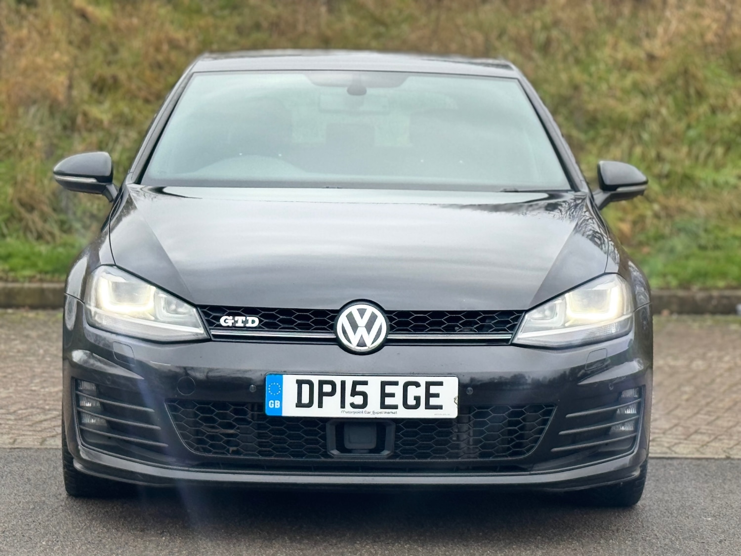 Used Volkswagen Golf 2015 for sale - 77235630: Photo 2