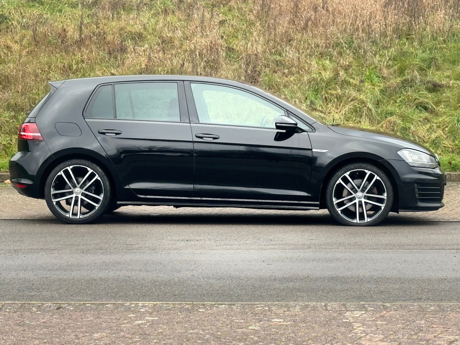 Used Volkswagen Golf 2015 for sale - 77235630: Photo 5