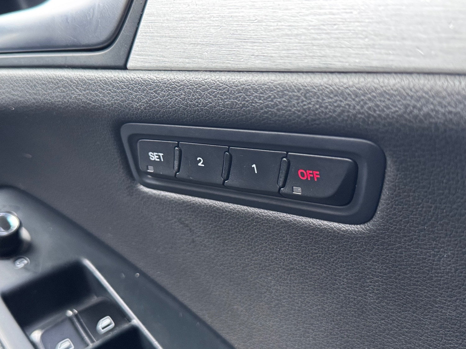 Used Audi Q5 2011 for sale - 77482347: Photo 16