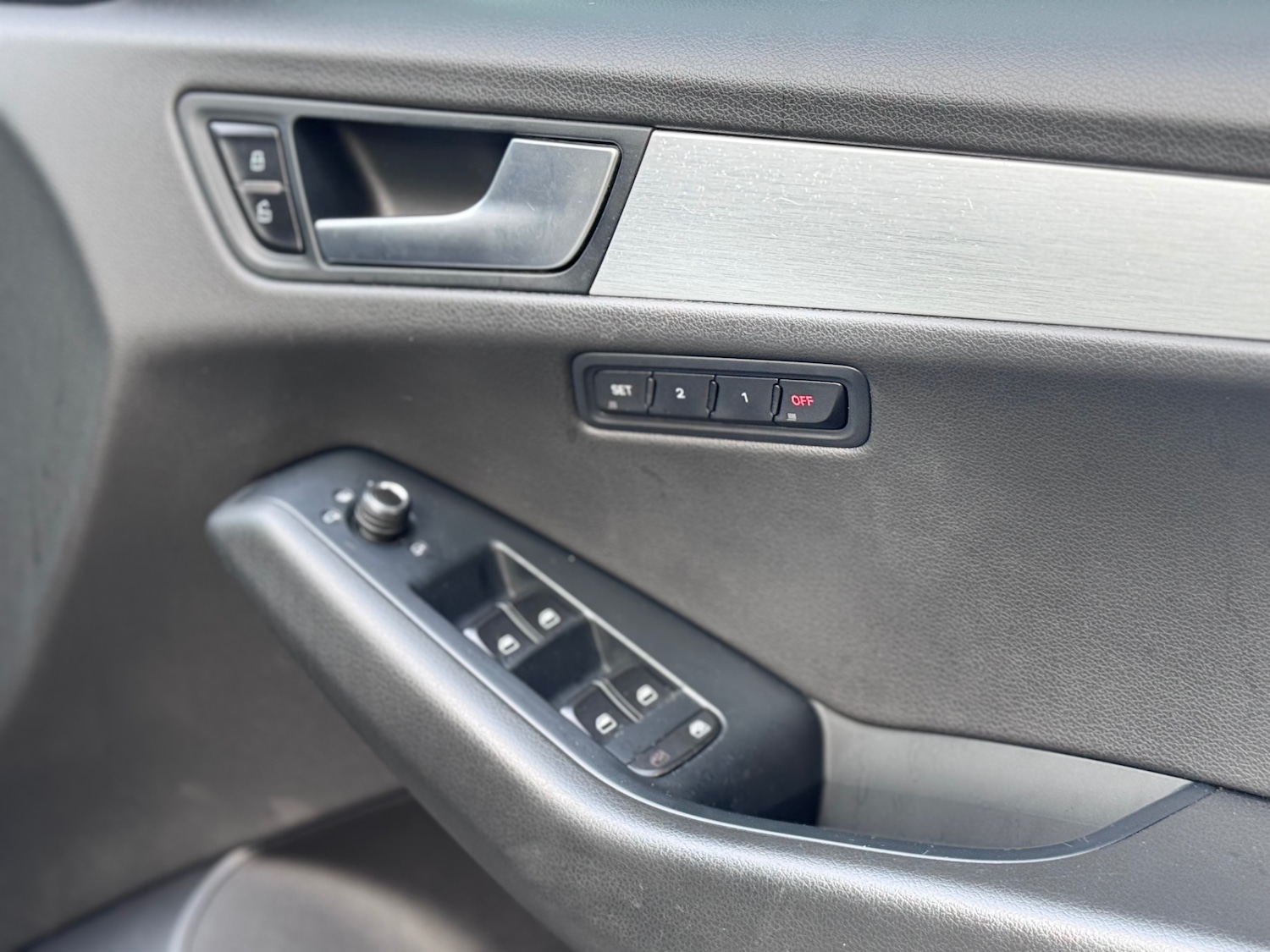 Used Audi Q5 2011 for sale - 77482347: Photo 19