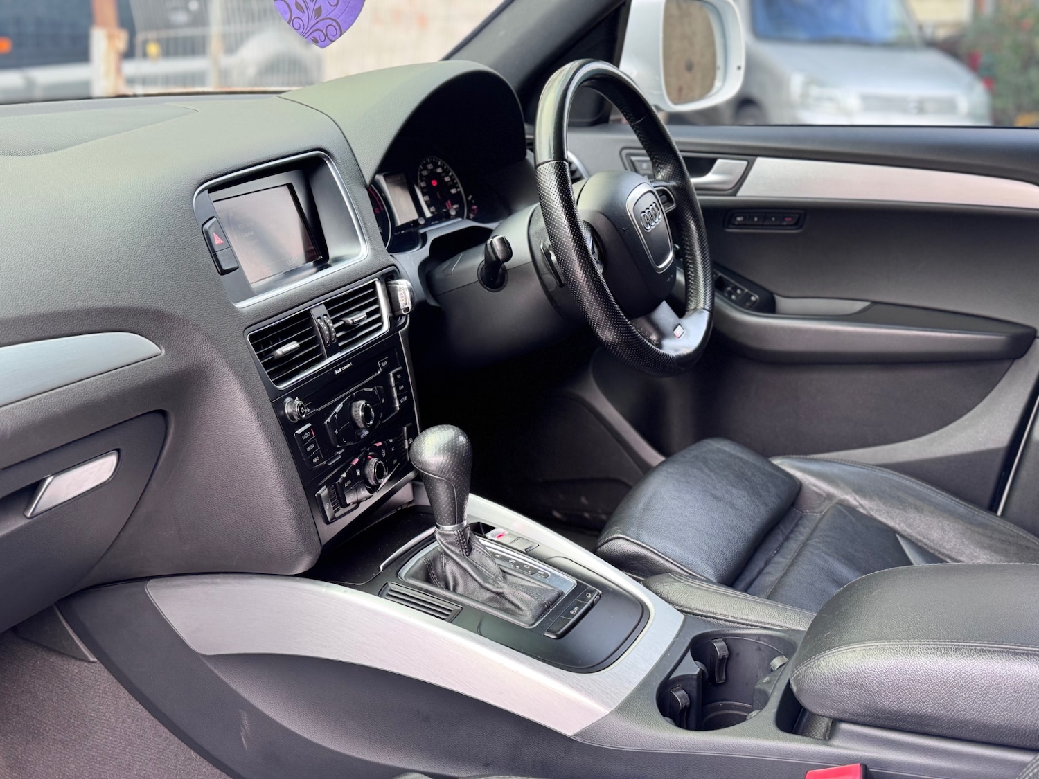 Used Audi Q5 2011 for sale - 77482347: Photo 25