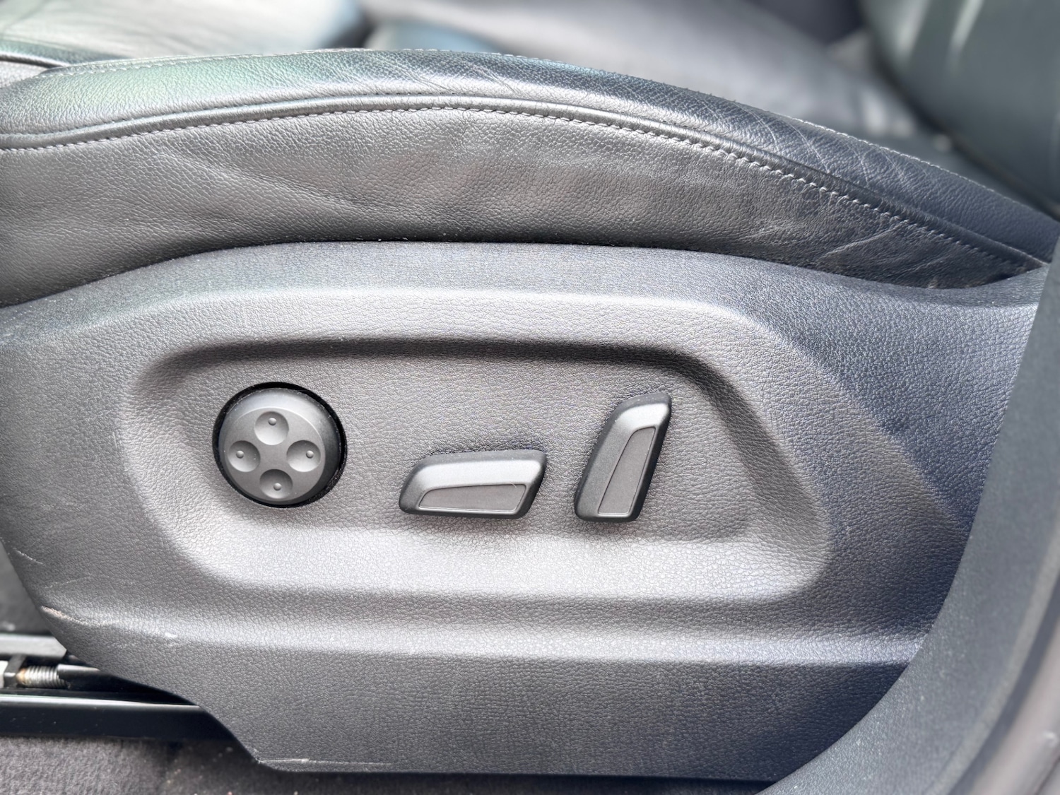 Used Audi Q5 2011 for sale - 77482347: Photo 27