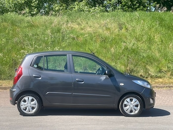 Used Hyundai i10 2013 for sale - 76114808: Photo