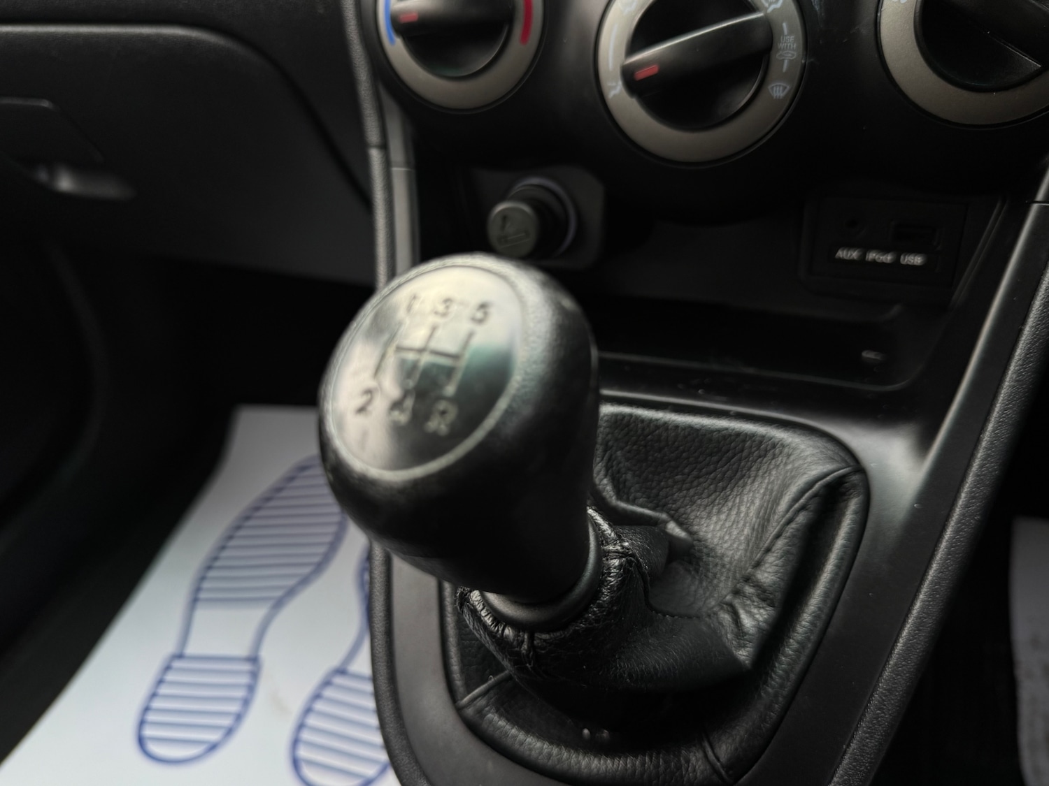 Used Hyundai i10 2013 for sale - 76518574: Photo 16