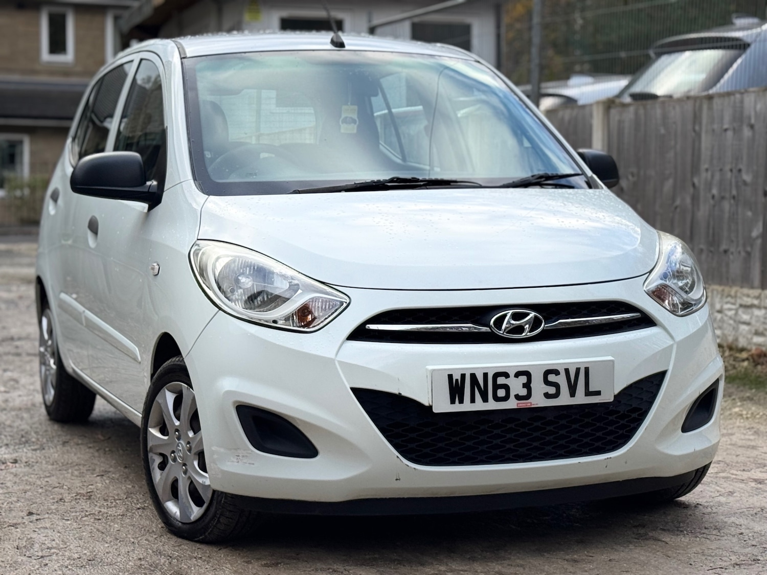 Used Hyundai i10 2013 for sale - 76518574: Photo 3