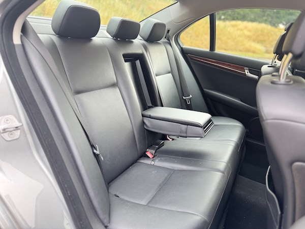 Used Mercedes-Benz C Class 2010 for sale - 75276656: Photo 17