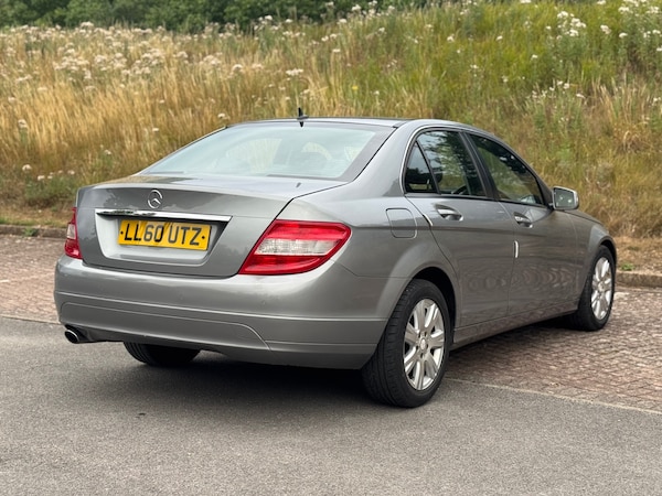 Used Mercedes-Benz C Class 2010 for sale - 75276656: Photo 6