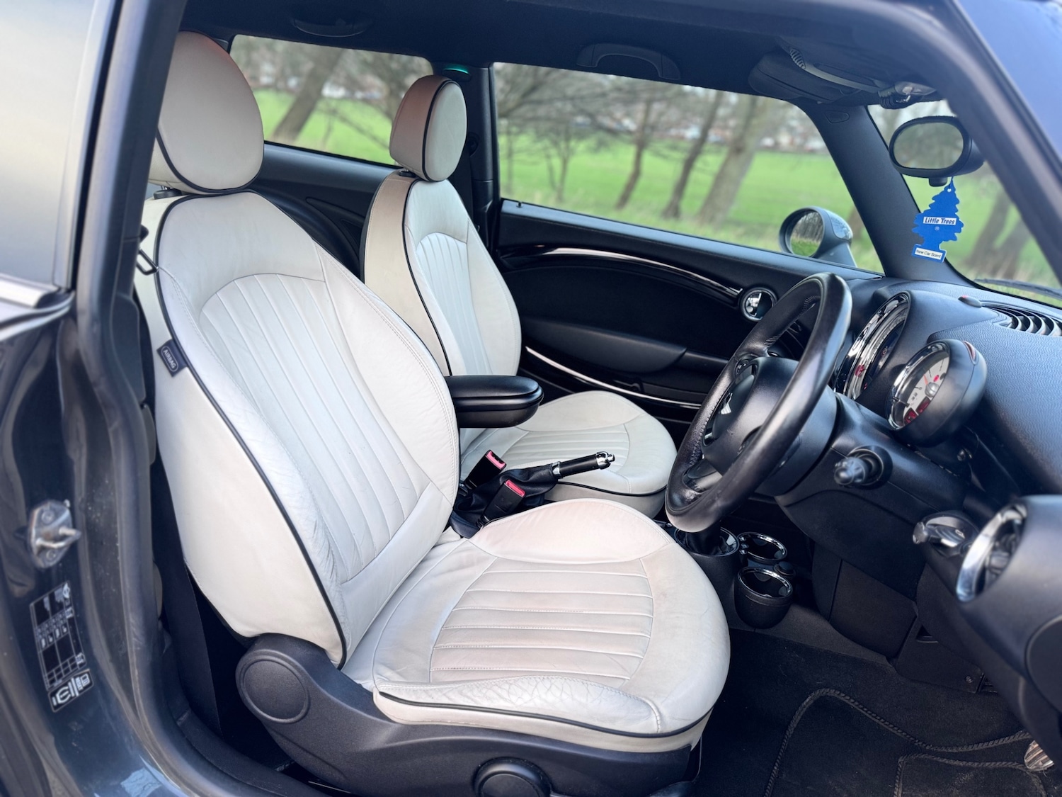 Used MINI Hatch 2011 for sale - 77636361: Photo 12