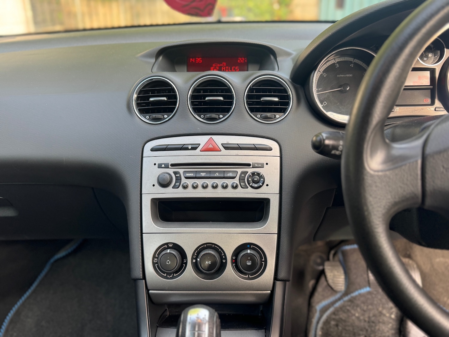 Used Peugeot 308 2009 for sale - 76243932: Photo 13