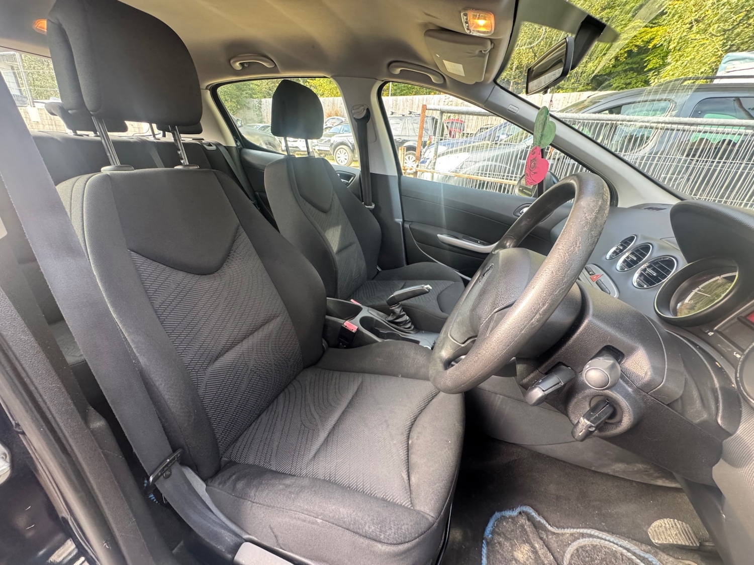 Used Peugeot 308 2009 for sale - 76243932: Photo 15