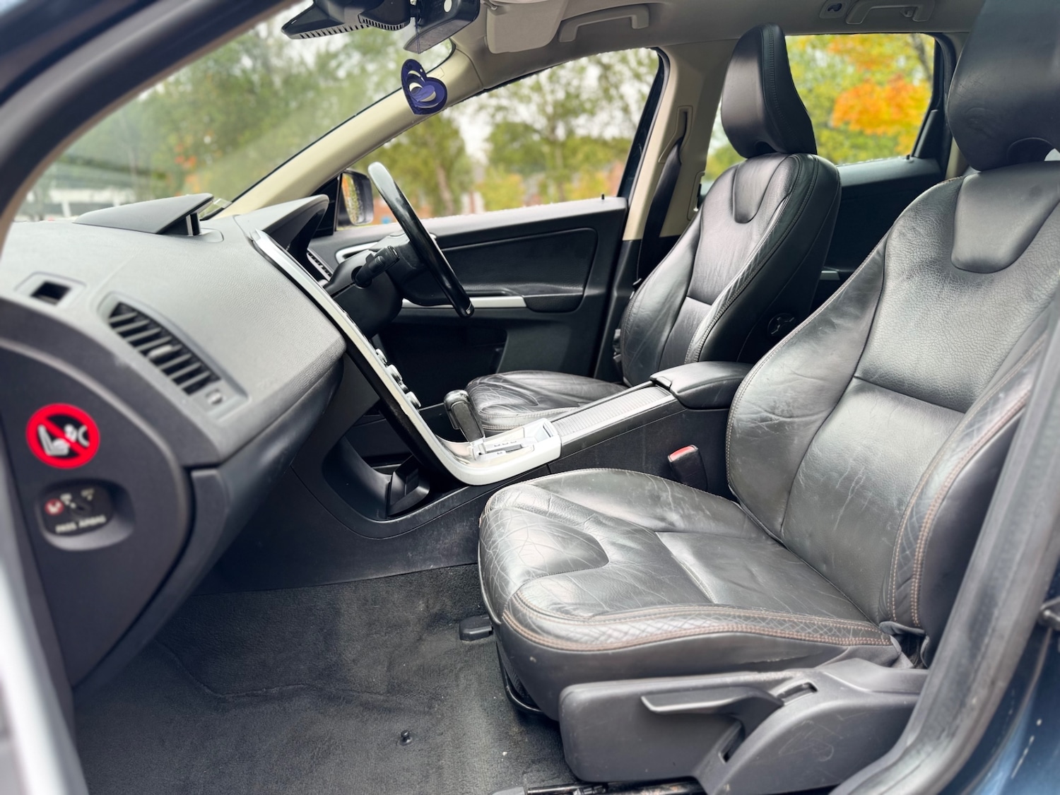 Used Volvo XC60 2010 for sale - 76135828: Photo 22