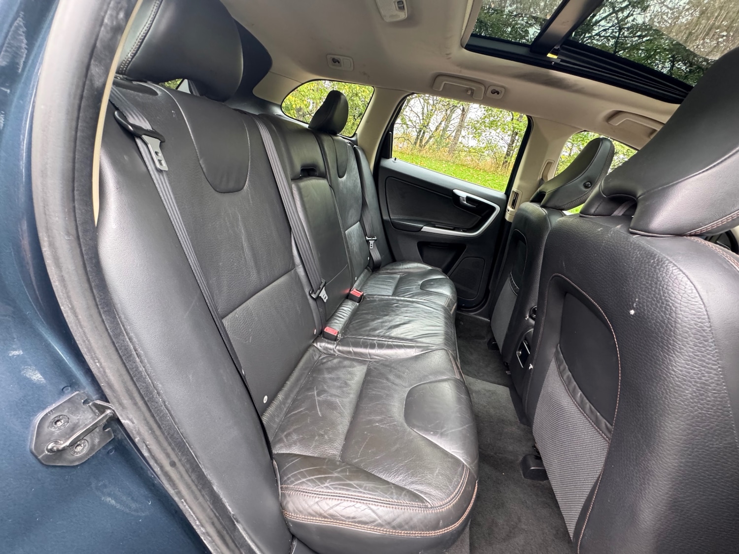 Used Volvo XC60 2010 for sale - 76135828: Photo 24
