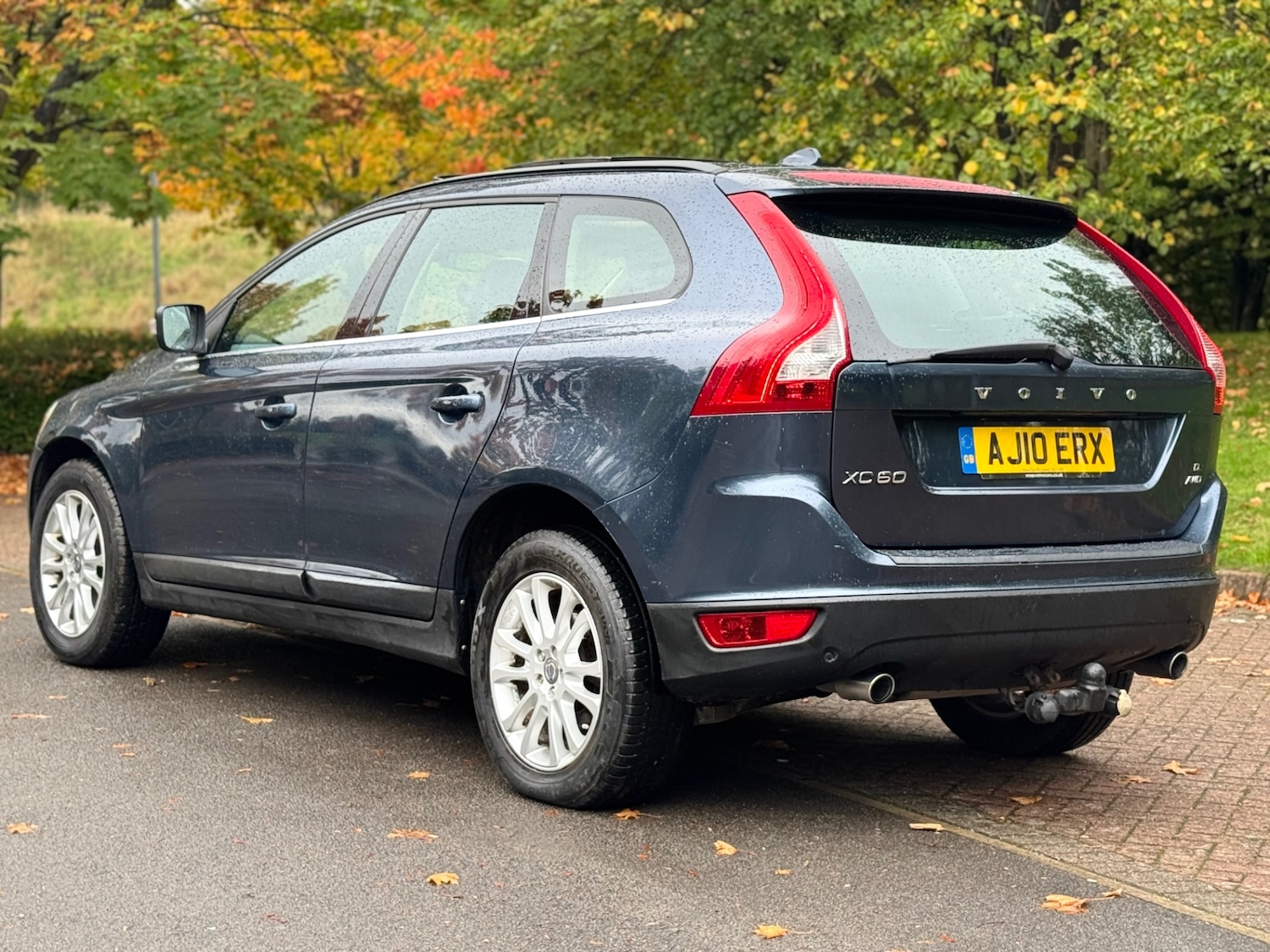 Used Volvo XC60 2010 for sale - 76135828: Photo 8