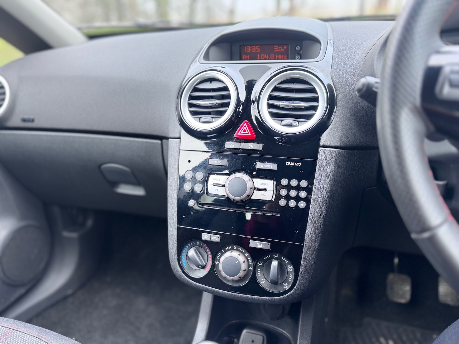 Used Vauxhall Corsa 2013 for sale - 77355587: Photo 15