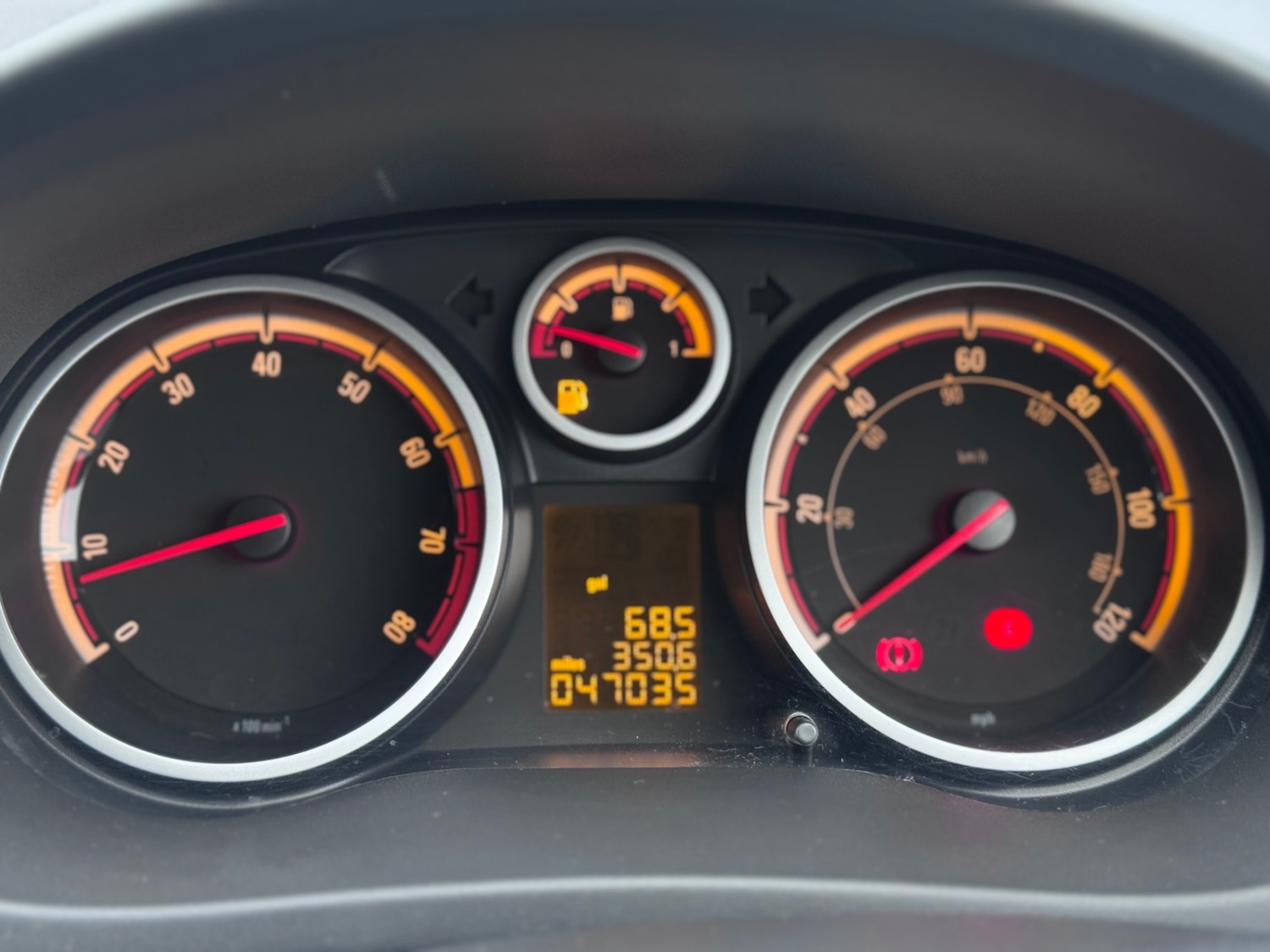 Used Vauxhall Corsa 2013 for sale - 77355587: Photo 9