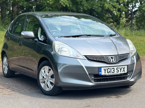 Used Honda Jazz 2013 for sale - 76126071: Photo 3
