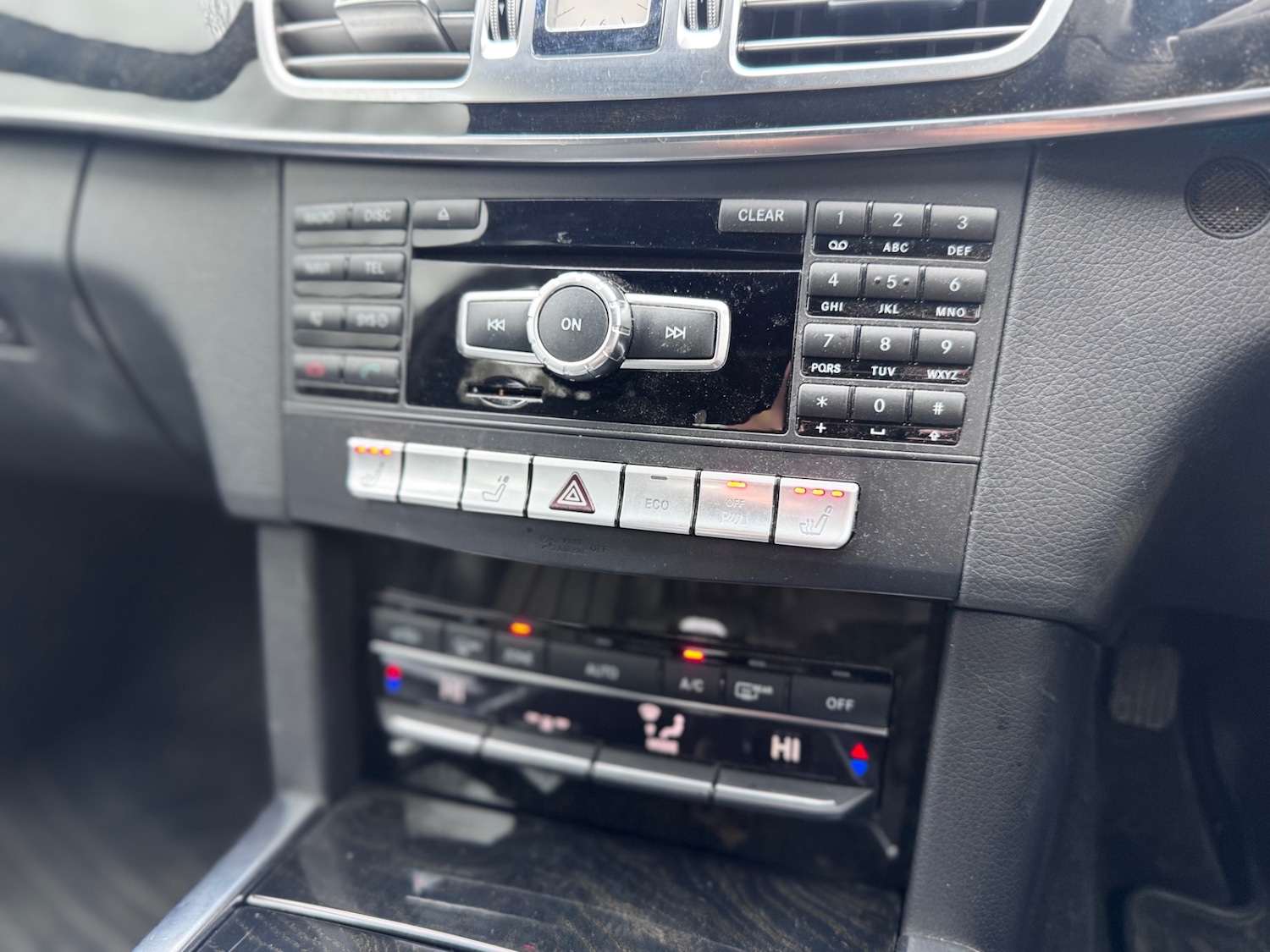 Used Mercedes-Benz E Class 2013 for sale - 77548397: Photo 21