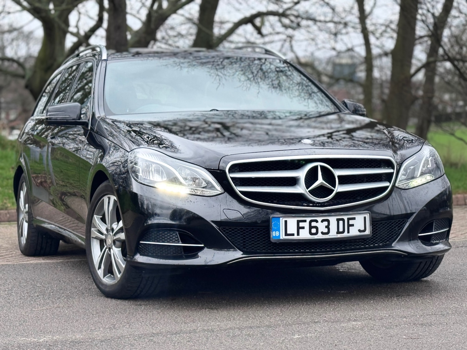 Used Mercedes-Benz E Class 2013 for sale - 77548397: Photo 3