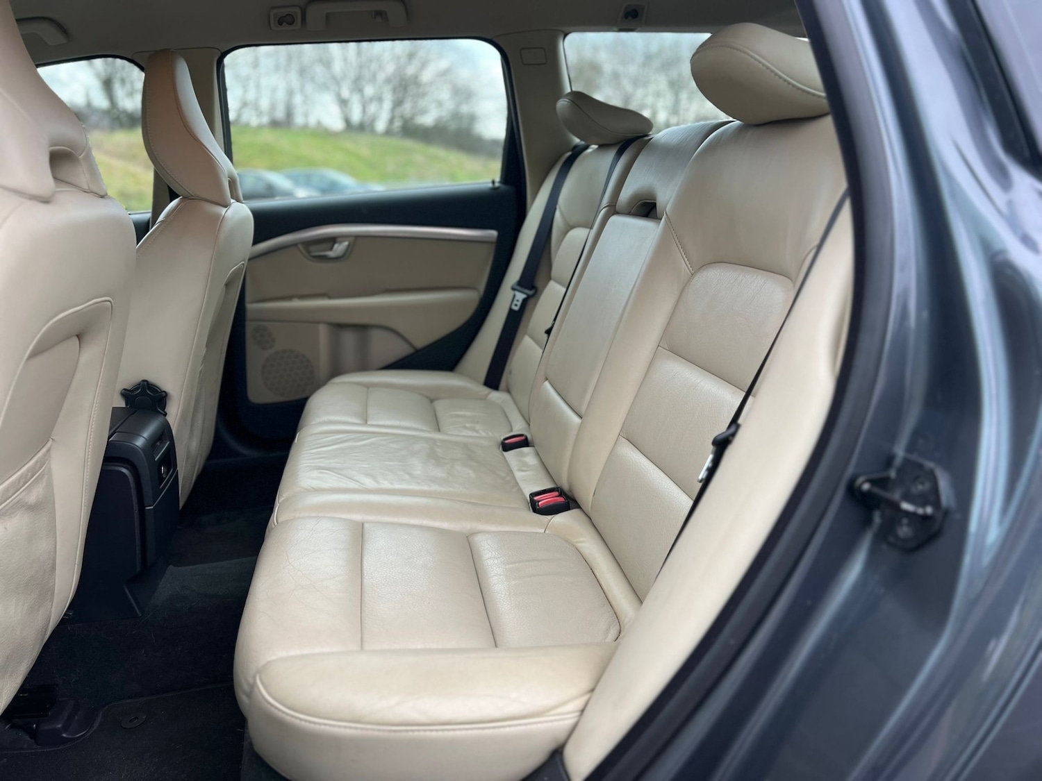 Used Volvo V70 2010 for sale - 77310879: Photo 14