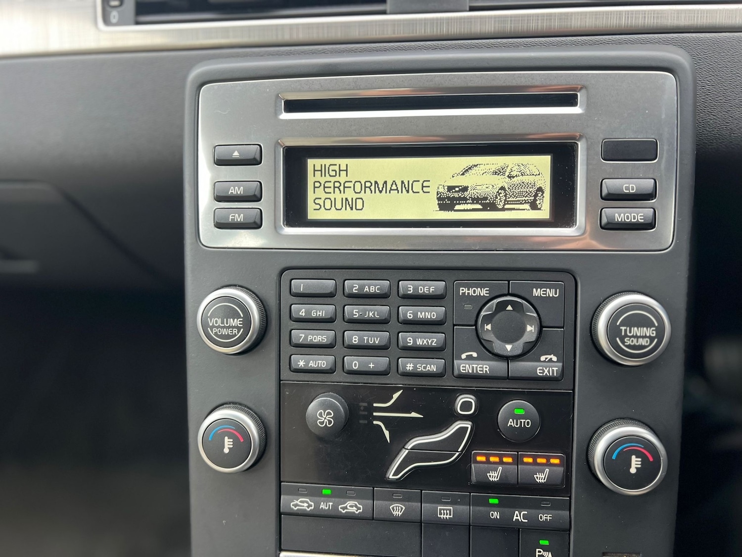 Used Volvo V70 2010 for sale - 77310879: Photo 20