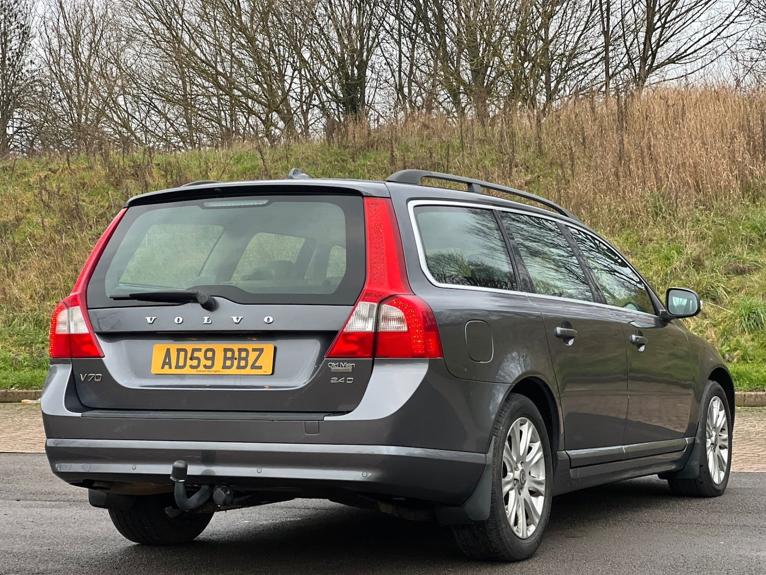 Used Volvo V70 2010 for sale - 77310879: Photo 6