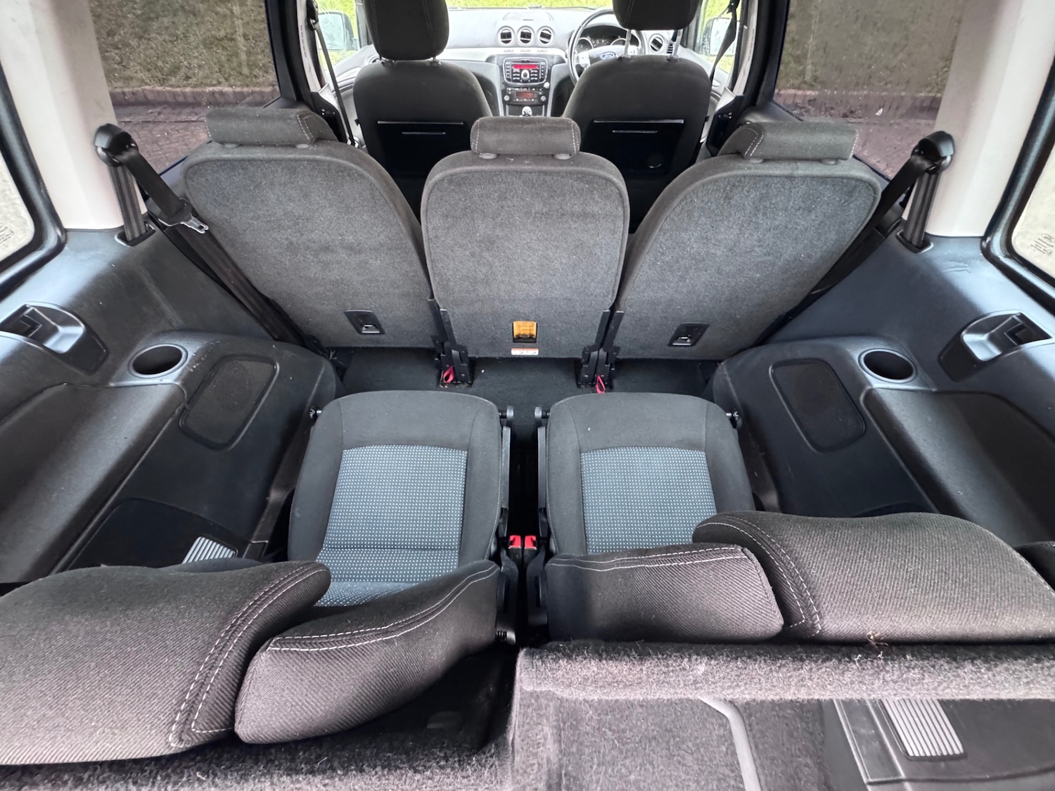 Used Ford Galaxy 2014 for sale - 77354950: Photo 9