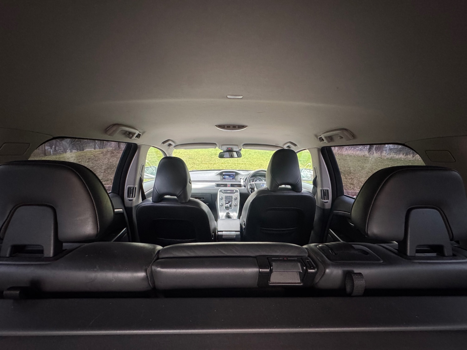 Used Volvo V70 2013 for sale - 77160819: Photo 11