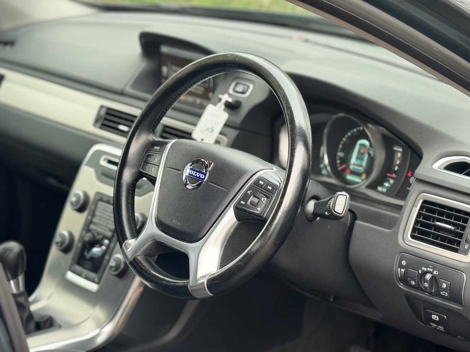 Used Volvo V70 2013 for sale - 77160819: Photo 18