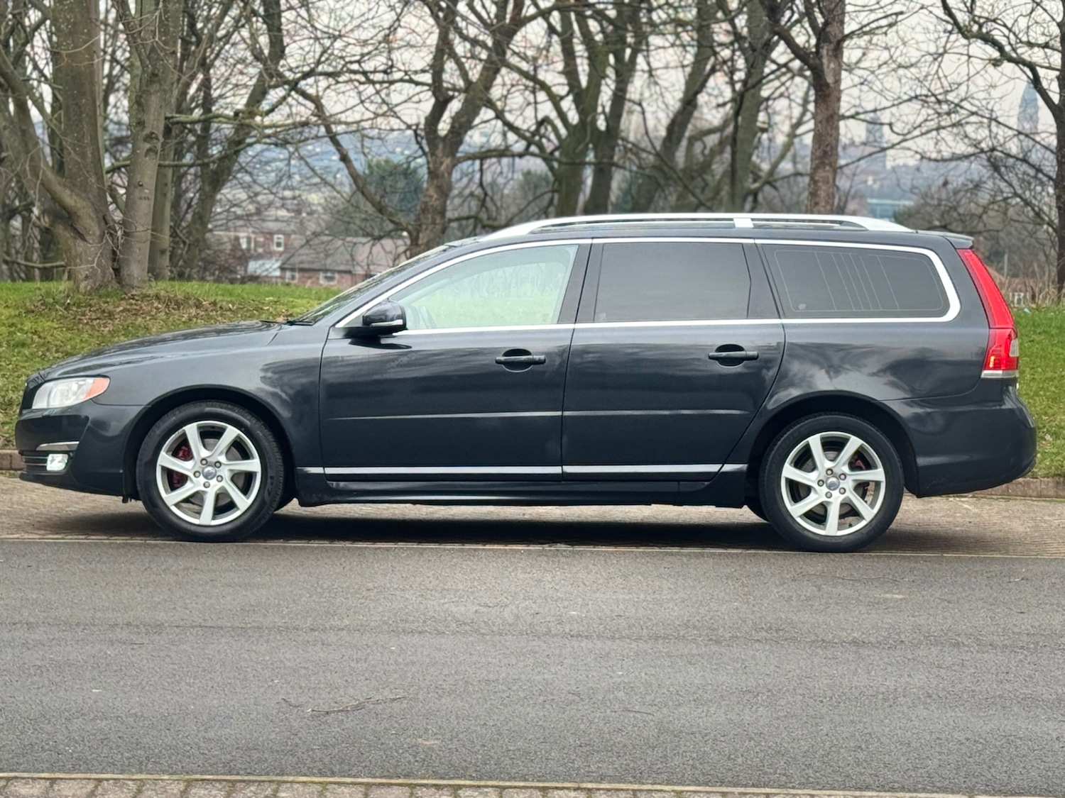 Used Volvo V70 2013 for sale - 77160819: Photo 4