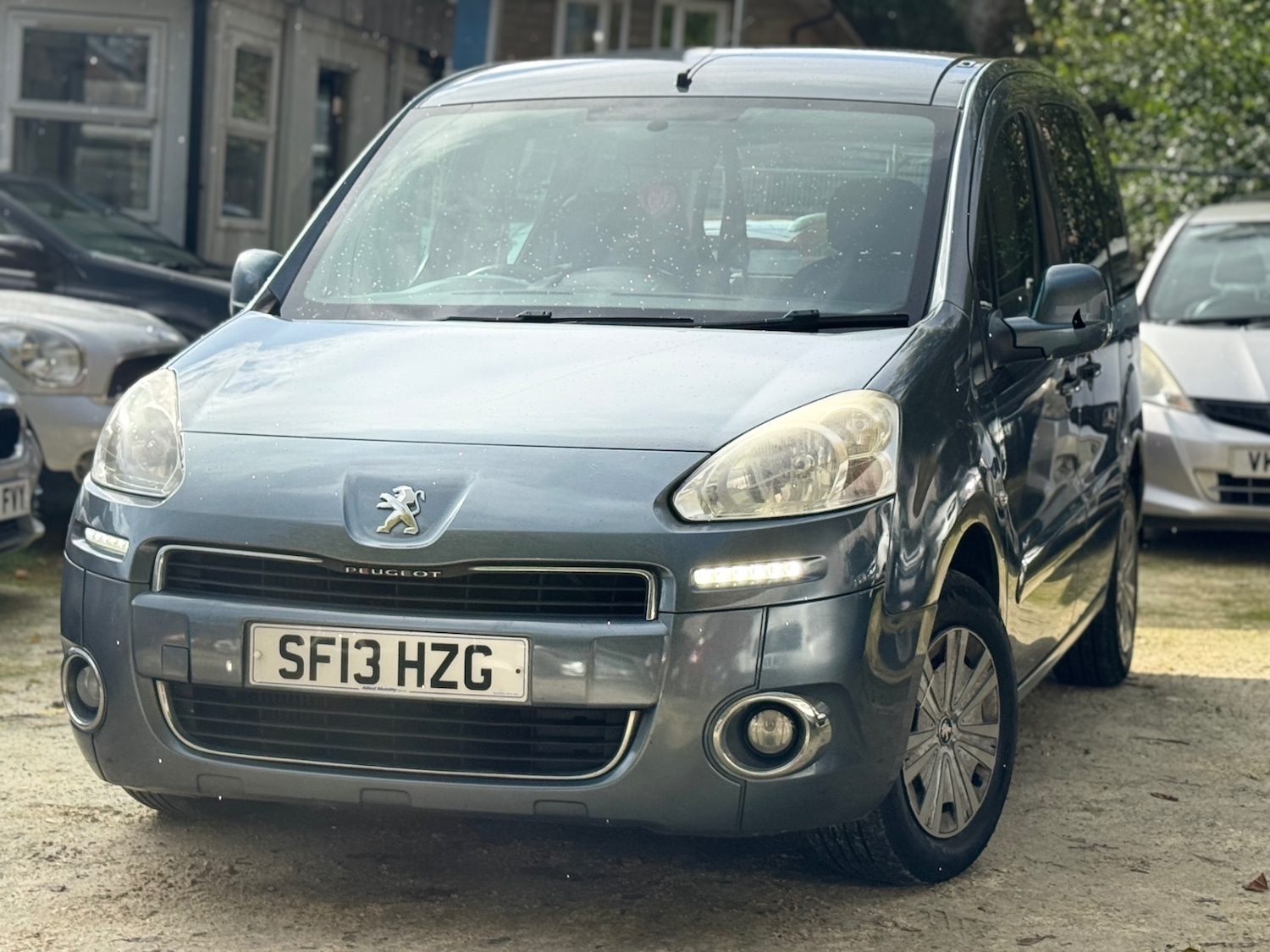 Used Peugeot Partner Tepee 2013 for sale - 76369530: Photo 1