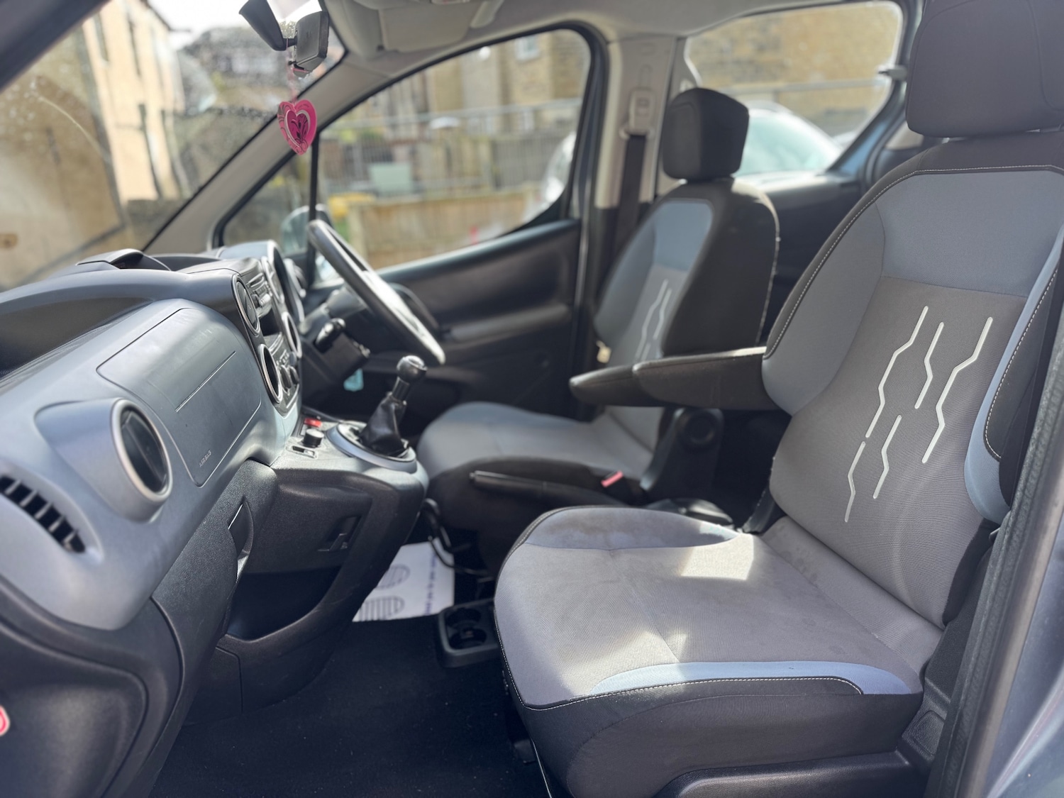Used Peugeot Partner Tepee 2013 for sale - 76369530: Photo 21