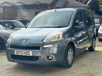 Used Peugeot Partner Tepee 2013 for sale - 76369530: Photo