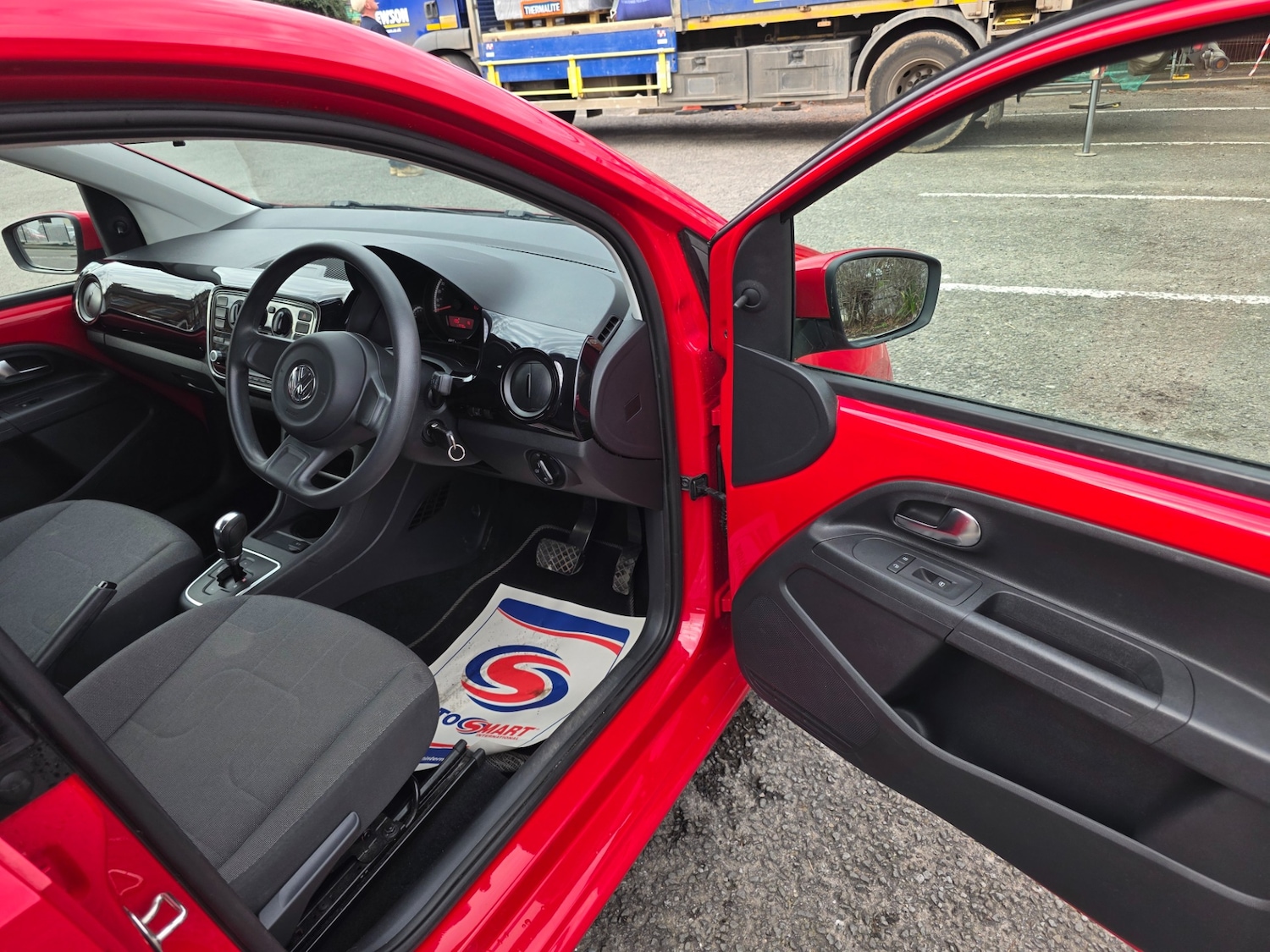 Used Volkswagen up! 2014 for sale - 77766812: Photo 12