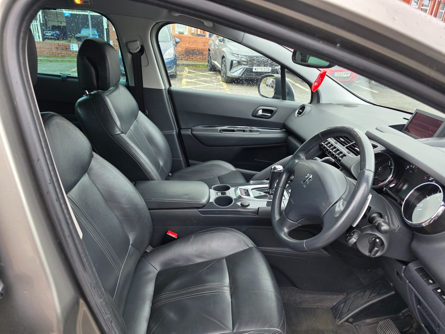 Used Peugeot 3008 2010 for sale - 77921463: Photo 24