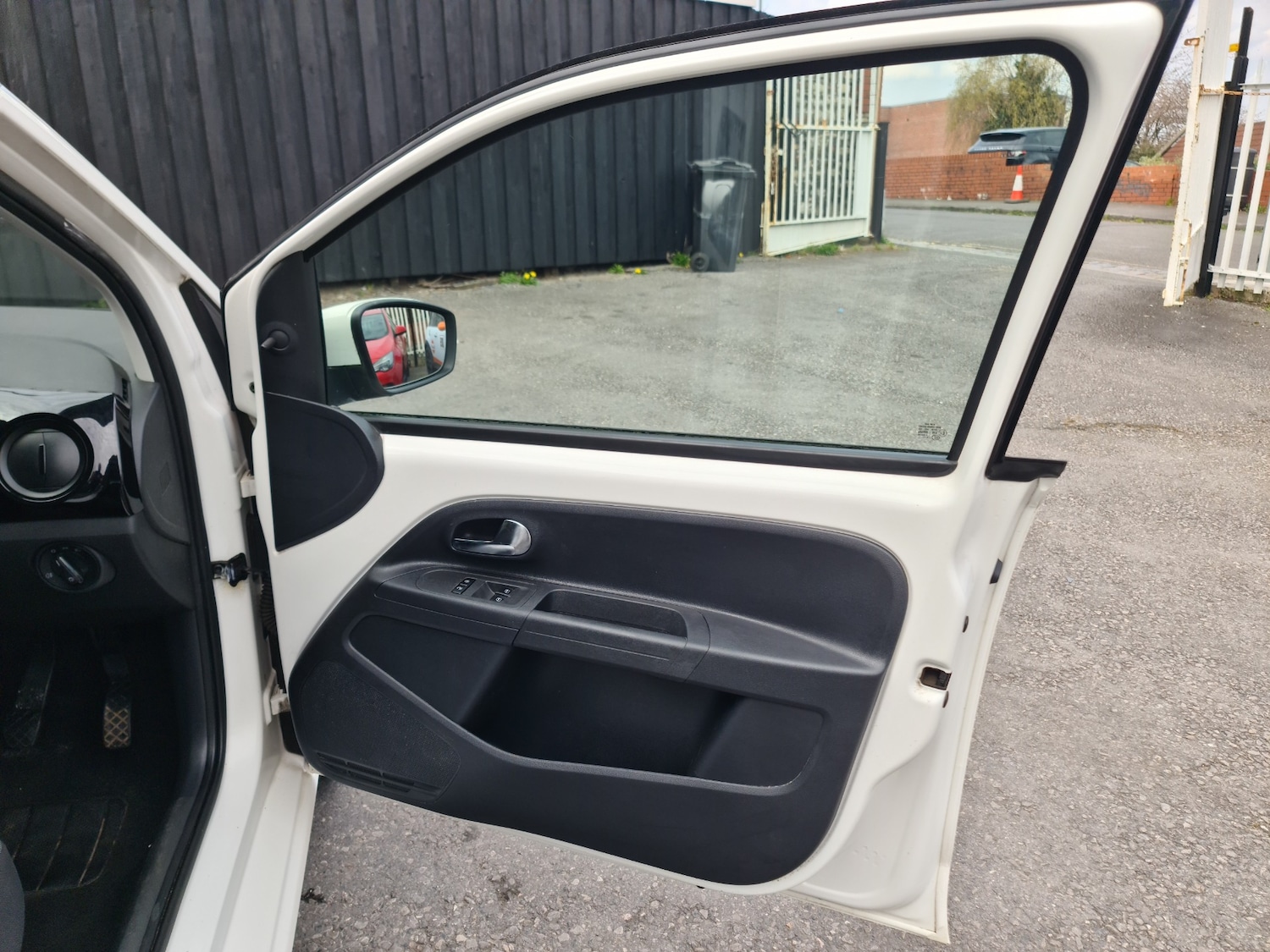 Vehicle 28