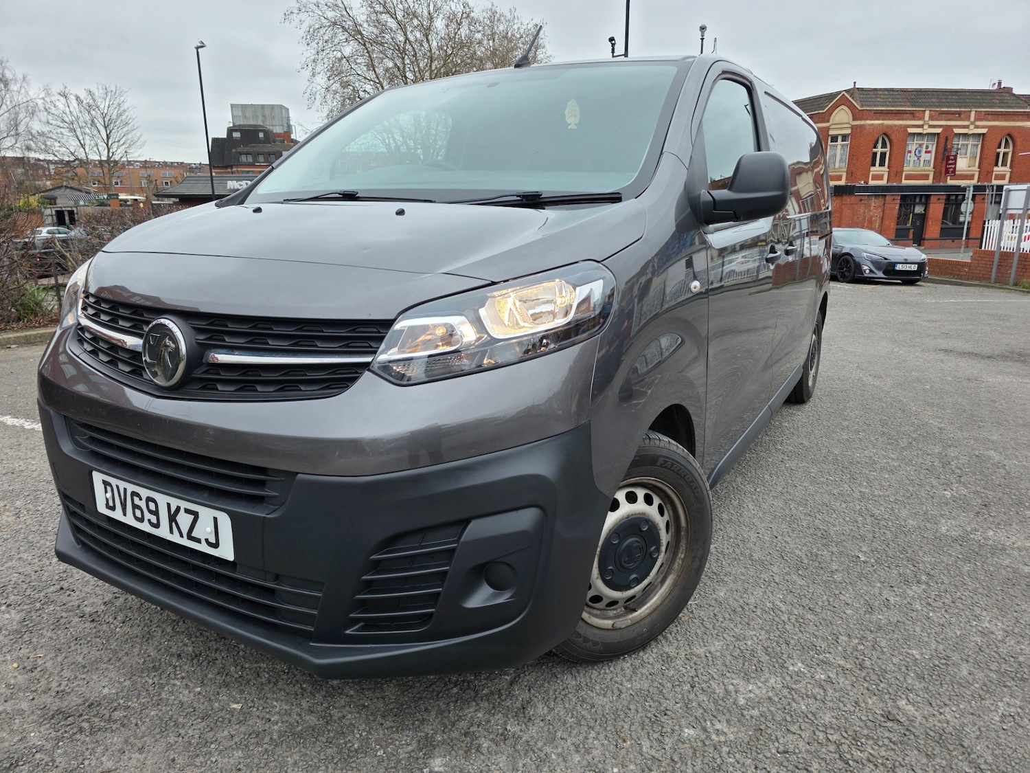 Used Vauxhall Vivaro 2019 for sale - 77782090: Photo 2