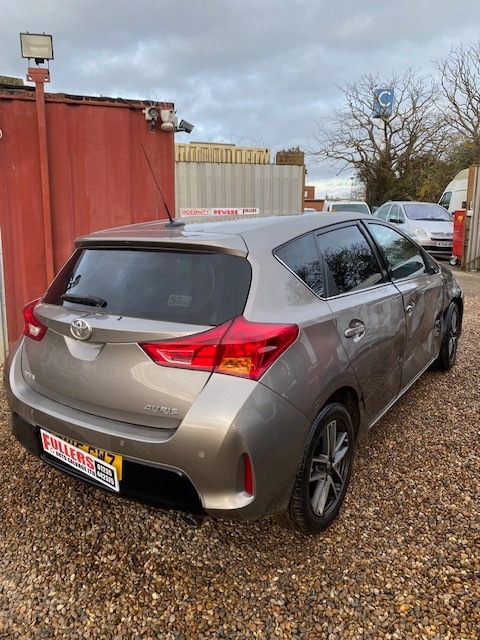 Used Toyota Auris 2015 for sale - 76832070: Photo 3