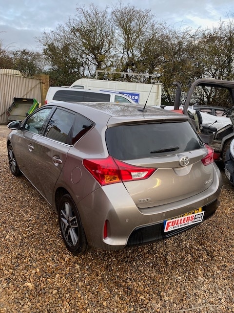 Used Toyota Auris 2015 for sale - 76832070: Photo 4