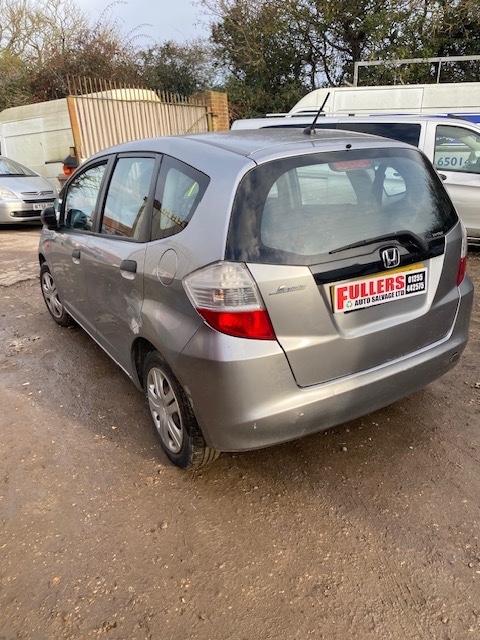 Used Honda Jazz 2010 for sale - 76626580: Photo 4