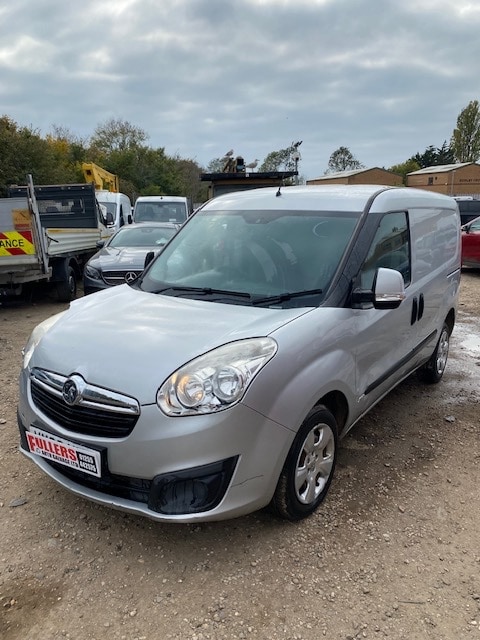 Used Vauxhall Combo 2016 for sale - 76252294: Photo 1
