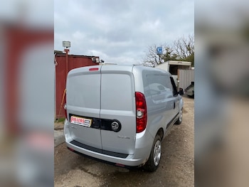 Used Vauxhall Combo 2016 for sale - 76252294: Photo 4