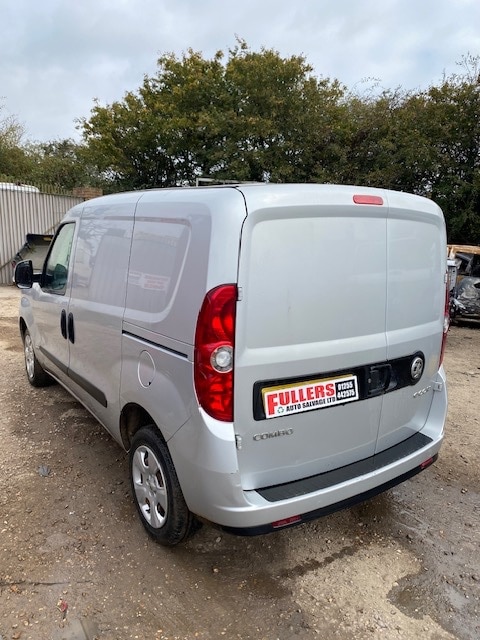 Used Vauxhall Combo 2016 for sale - 76252294: Photo 5
