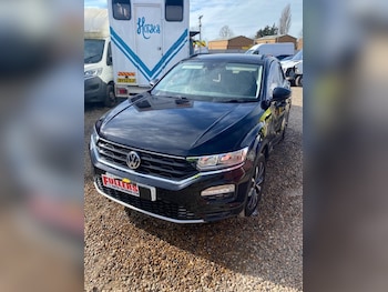 Used Volkswagen T-Roc 2018 for sale - 78038863: Photo