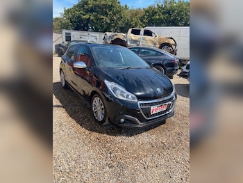 Used Peugeot 208 2019 for sale - 79367031: Photo