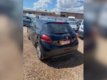 Used Peugeot 208 2019 for sale - 79367031: Photo
